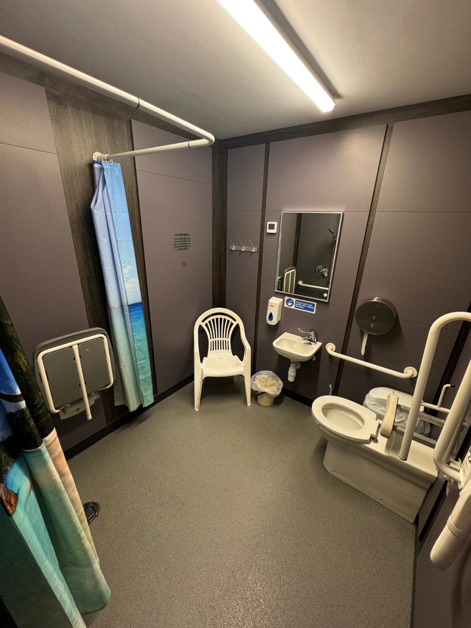 Glamping Pods Hotel มาร์เก็ตดีพพิง ภายนอก รูปภาพ